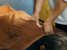 手と手の雰囲気(施術歴10年の技術を提供します。)
