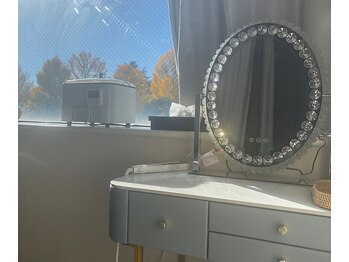 サロンドエンガワ(Salon de ENGAWA)/ドレッサー完備。お出かけ前も