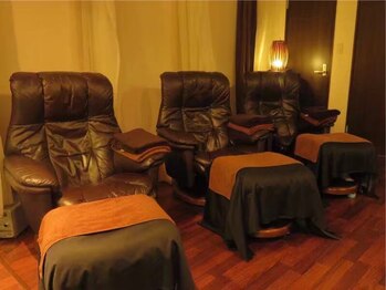 台湾式足ツボ専門店康源 荻窪/落ち着いた店内