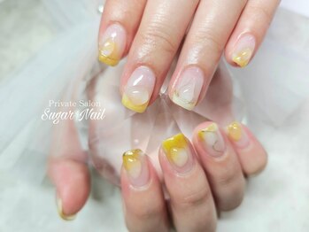 シュガーネイル(sugar nail)/くすみイエローニュアンスネイル