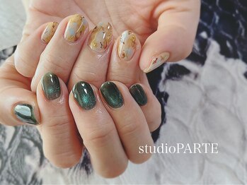 スタジオパルテ ネイルアイラッシュ(studio PARTE)/グリーンMAG×アシンメトリー