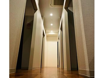 もみかる 静岡六番町店/サロン内