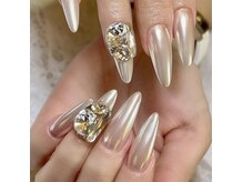 シアラ(CIARA)の雰囲気（ホワイトシルバーミラー×クリスタル/大人のスカルプチュア）