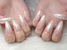 うるつやオーロラホワイトネイル