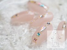 オトナネイル(otona nail)/ピンクベージュジュエリーネイル
