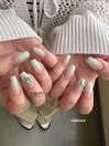 ミルキーグリーン×学割ネイル