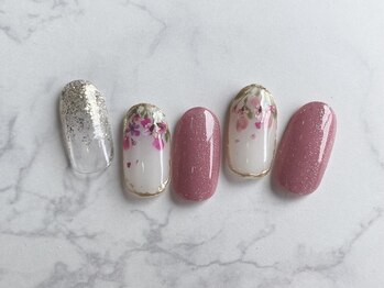 ネイルソファ 木津(nail sofa)/【4月】おすすめデザイン