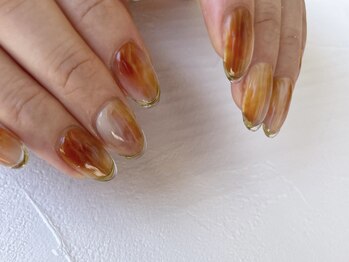 ジュイール ネイル 千葉店(Jouir nail)/滴り落ちそうな先端しずくアート