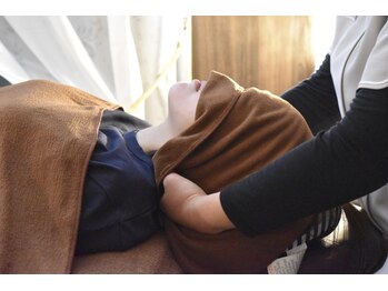 シェノンモコ(CHAiNON moko)/頭痛、眼精疲労にヘッドスパ!