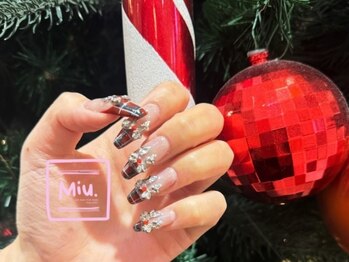 ミュー(Miu.)の写真/縦長美爪が叶う長さ出しが人気*ちゅるんとフォルム形成×トレンドたっぷりのデザイン力で満足度◎