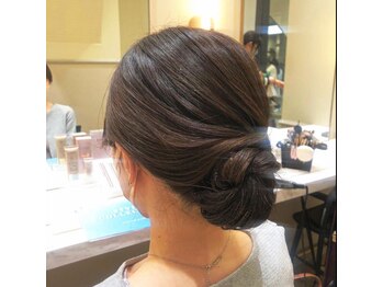 アトリエはるか 阪急神戸三宮店/シニヨン