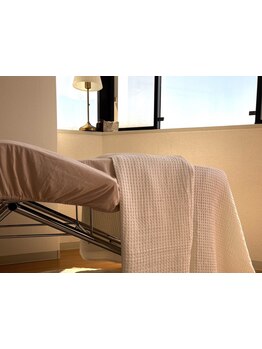 ゆったり空間で施術が受けられるサロン