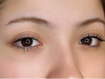 オルン(OLN.)の写真/【スピーディな施術が魅力☆】マツエクをあなたの目に合わせた自然な仕上がりに♪今よりももっと、美しく☆
