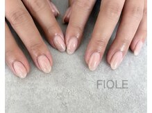 フィオル(FIOLE)/チークネイル