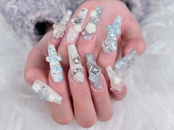 クイーンズ ネイル スタジオ(QUEENS NAIL STUDIO)/つけ放題/アート/長さ出し