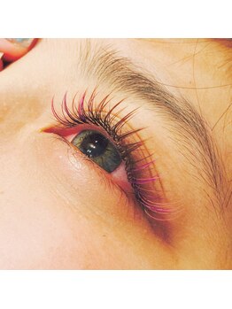 アイ ラッシュ サロン モアナ 堺岩室店(MOANA)の写真/周りと差がつく、おしゃれな目元へ☆カラーエクステであなたの魅力を最大限に引き出します◎