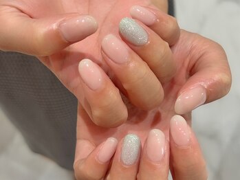 オーク 新潟駅前(OAK)の写真/【初回オフ無料】フィルイン施術で自爪を守る♪シンプルで上品なネイルに☆