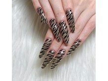 ルピナス(LUPINAS)/ゼブラ柄ロングスカルプ！