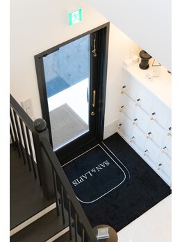 サン アンド ラピス(SAN&LAPIS)/エントランス