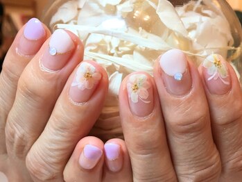 ネイルズ ララ(nails Lala)/お花フレンチ。