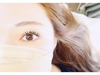 シェノヴァ(CHAINOVA)/パリジェンヌラッシュリフト