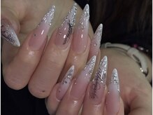 ミュウミュウ(miumiu)/グラデションネイル