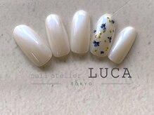 ネイルアトリエルカ(nail atelier LUCA)/W-27 ブルー押し花ネイル