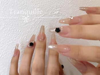 トランキル(Tranquille)の写真/大人可愛いモテネイル［ちゅるんとした質感と拘りの美フォルムで、どの角度からも魅力的な指先に◎］