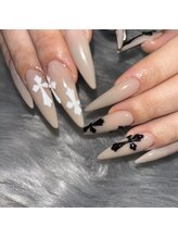 カメリア(Camelia)/十字架ネイル