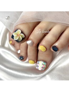 ラボーテ 仙台店(La beaute)の写真/《北四番丁駅徒歩2分》１級ネイリスト在籍。これからの季節フットネイルで足元を彩りましょう♪