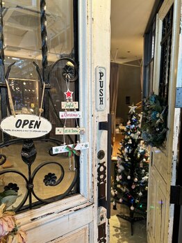 イザナイ 高知店(IZANAI)/入り口はこちら