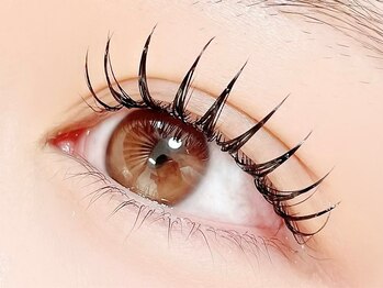 エイト アイラッシュ 武蔵小杉店(eight eyelash)の写真/《武蔵小杉駅 徒歩４分》華やかさ重視の方必見！写真映えする束感まつ毛をGET！
