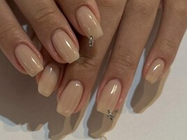 Yuna限定ピアスネイル