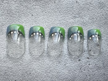 カジュアルフレンチネイル