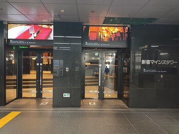 姿勢リカバリー 新宿店/大江戸線新宿駅A1出口 道順 3