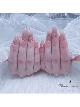 フラッシーネイルズ(Flashy Nails)/yui担当シンプル定額