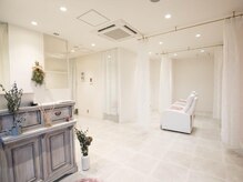 アネラ 流山おおたかの森店(Anela)/シャビー＆ホワイトなインテリア