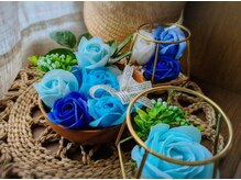 トーンファー:空/青バラの花言葉は奇跡・夢かなう