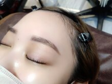 ビューステージ アイブロウサロン 前橋/優しい印象の平行アーチ眉