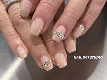 ネイルドットスタジオ 堺筋本町(NAIL DOT STUDIO)/キラキラビジュー