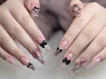 ジュリネイルスタジオ(Julli Nail Studio)/チェックネイル、リボンネイル