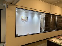 リファインネス 烏丸/4Fエレベーターを降りてすぐ