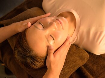 よつば健康管理センター 赤坂 溜池山王店/速攻小顔矯正整体