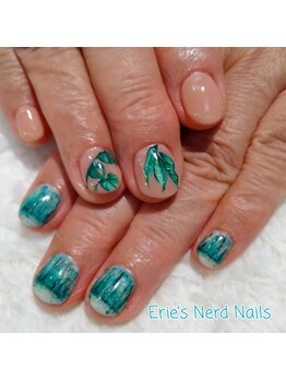 エリーズナードネイルズ(Erie’s Nerd Nails)/