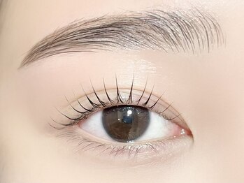 フィノ アンド ココ(feino&coco)の写真/【選べるまつげパーマ＋眉パーマ(HBL)】お目元全体をプロの技で大人可愛く◆韓国風束感仕上がりも＊