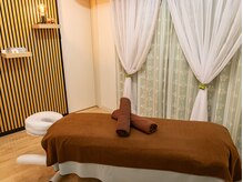 リラクゼーションEmilie【アロマ×整体・新栄】 の雰囲気（完全個室でゆったり過ごせる癒し空間）