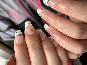 ガルブ(galbe)/フレンチネイル