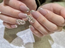 マニッシュ(Manish)/ガラスフレンチ/敷詰めビジュー 