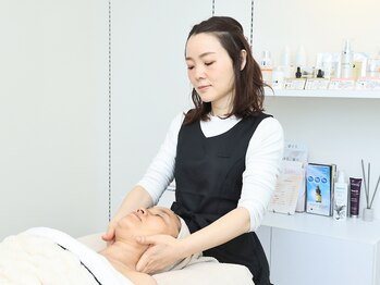 シトロン(citron)の写真/【当店人気No.1】顔筋リフトマッサージ＋成長因子導入90分 たっぷり大満足本格エイジングケア