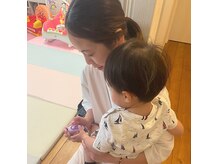 ≪施術写真≫保育士しょうこ先生のお預かりのご様子＊